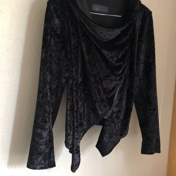 BLANKNyC Black Crushed Velvet Zip up Moto Jacket - Picture 3 of 15